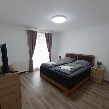 Neue, Moderne Penthousewohnung Sighişoara Esterno foto